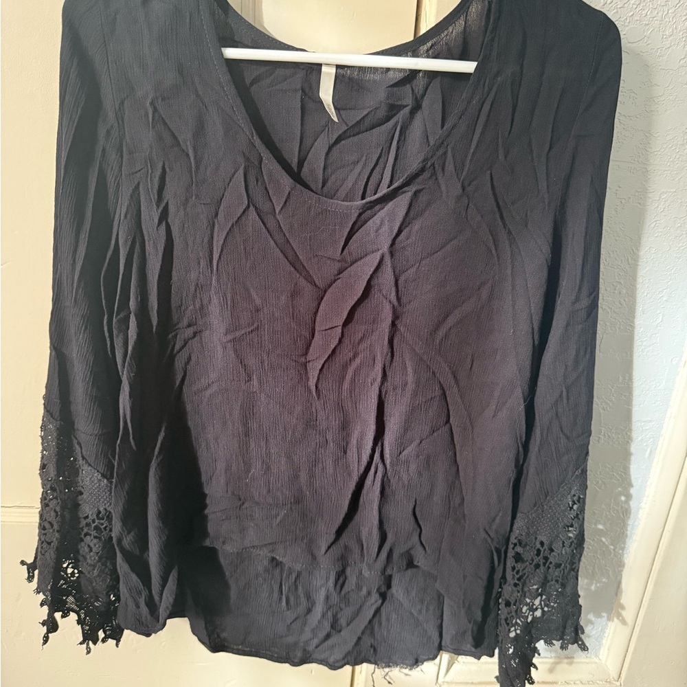 Sage Black Lace Sleeve Blouse